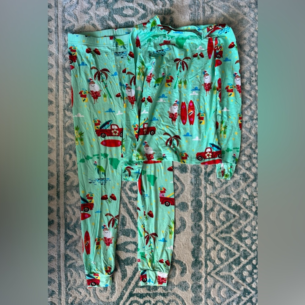 Coco Moon Hawaii soft bamboo pajamas. Size 5T. Hawaiian Christmas print.